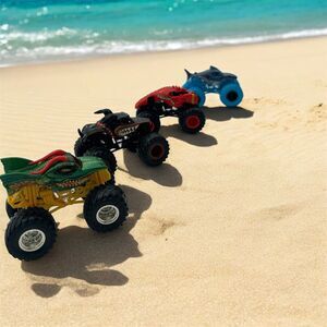 Spin Master Monster Jam - Lot Of 4 Trucks - 1:64 - Excellent Condition